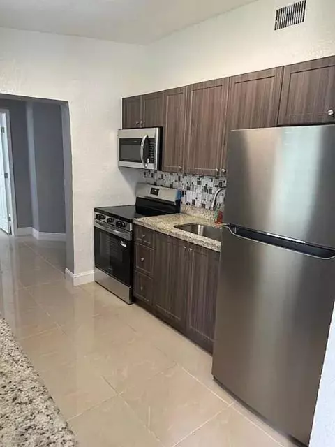 1558 NW 5th Ave, Pompano Beach, FL 33060