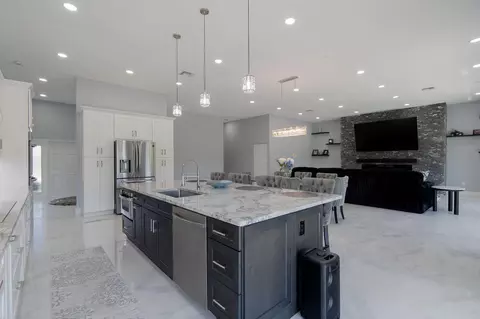 13621 Barberry Dr, Wellington, FL 33414