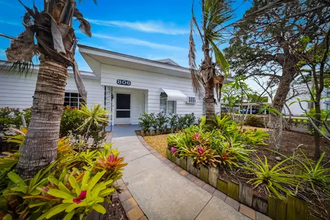 806 S 7th St, Fort Pierce, FL 34950