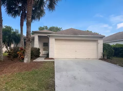 262 SW Panther Trce, Port Saint Lucie, FL 34953