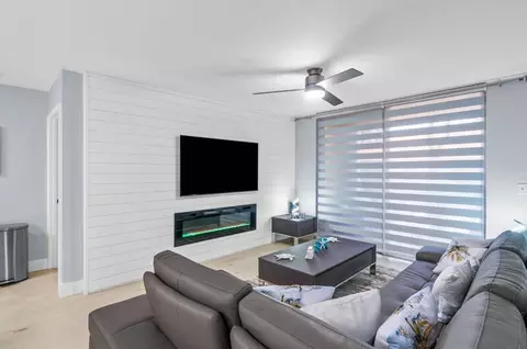 140 Yacht Club Way #107, Hypoluxo, FL 33462