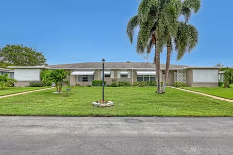 245 Main Blvd #B, Boynton Beach, FL 33435