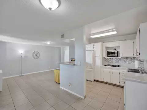 1811 Jefferson St #404, Hollywood, FL 33020