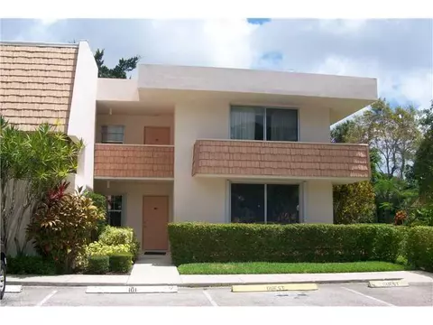 4031 N Cypress Dr #101, Pompano Beach, FL 33069