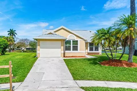 31 Misty Meadow Dr, Boynton Beach, FL 33436