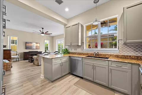 Kitchen - 133 Sugarberry Dr, Jupiter, FL 33458 photo 2 of 2