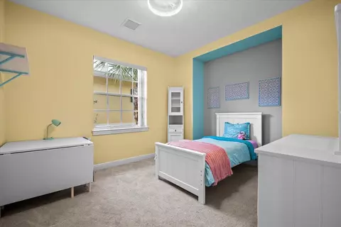 Bedroom - 133 Sugarberry Dr, Jupiter, FL 33458 photo 4 of 5