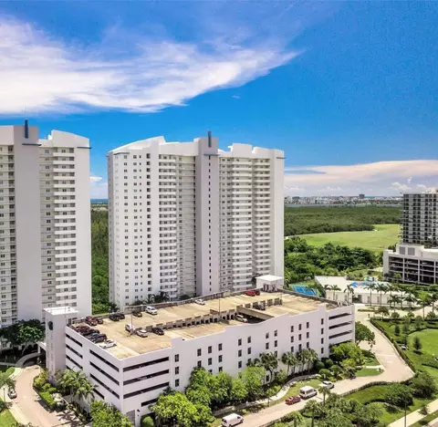15051 Royal Oaks Ln #202, North Miami, FL 33181