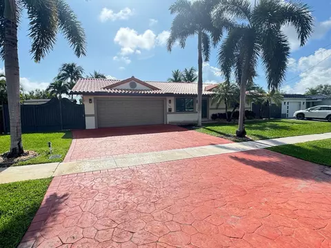 736 NW 12th Ave, Dania Beach, FL 33004