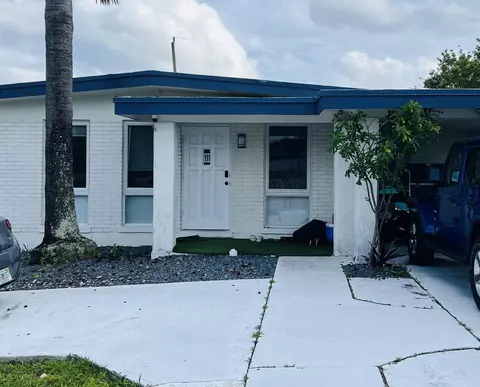 840 Bradley St, West Palm Beach, FL 33405