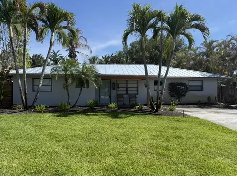 Exterior - 20 E Windsor Rd E, Jupiter, FL 33469 photo 2 of 2