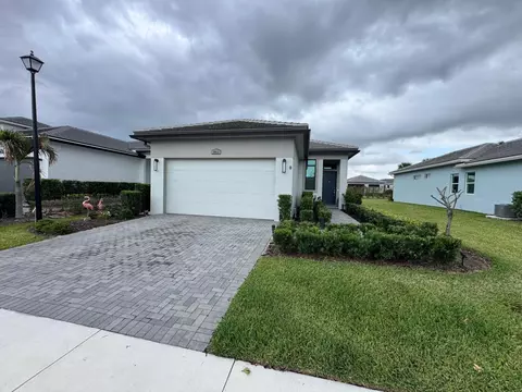 9013 SW Vetta Way, Port Saint Lucie, FL 34987