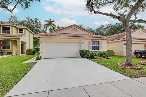 5421 NW 50th Ct, Coconut Creek, FL 33073