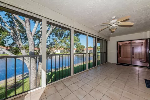 10439 S Circle Lake Dr #201, Boynton Beach, FL 33437