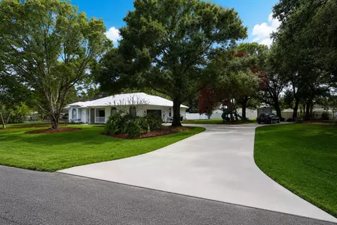 3121 S 24th St, Fort Pierce, FL 34982