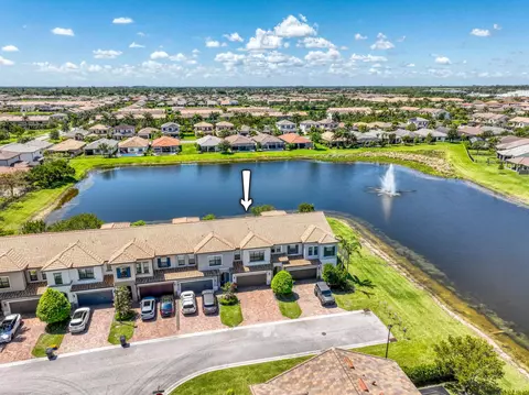 8301 Rearing Ln, Lake Worth, FL 33467
