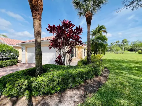 3214 Verdmont Ln, Wellington, FL 33414