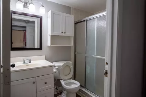 Bath - 1222 Ute St, Jupiter, FL 33458 photo 1 of 2