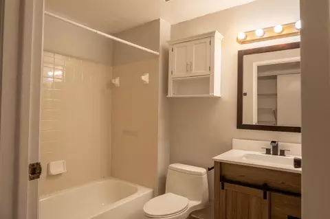 Bath - 1222 Ute St, Jupiter, FL 33458 photo 2 of 2