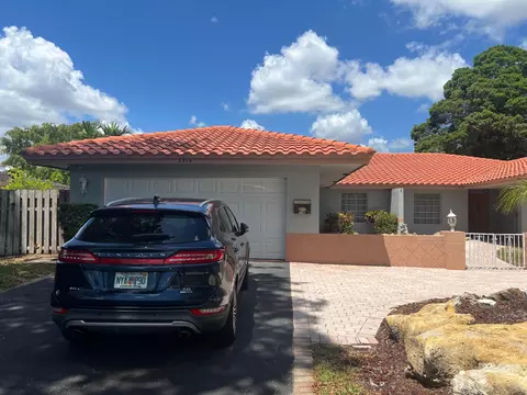 3310 NW 90th Ave, Coral Springs, FL 33065