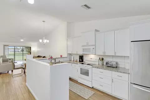 Kitchen - 1112 Keystone Dr N #A, Jupiter, FL 33458 photo 3 of 7