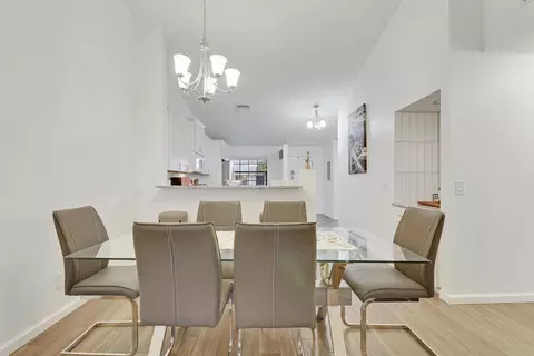 Dining - 1112 Keystone Dr N #A, Jupiter, FL 33458 photo 2 of 3
