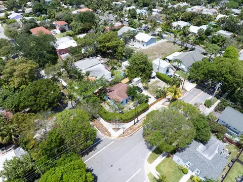 1915 Lake Ave, West Palm Beach, FL 33401