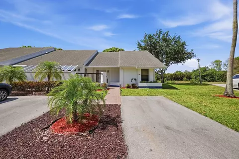 10775 Waterberry Dr, Boca Raton, FL 33498