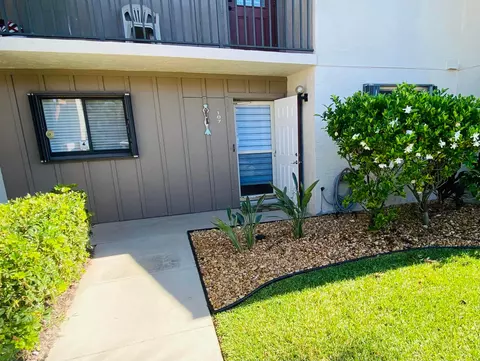1600 NE Dixie Hwy #13-107, Jensen Beach, FL 34957