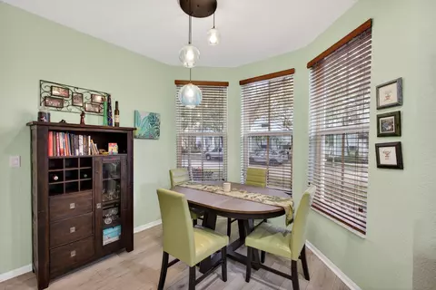 Dining - 4345 Parkside Dr, Jupiter, FL 33458 photo 1 of 2