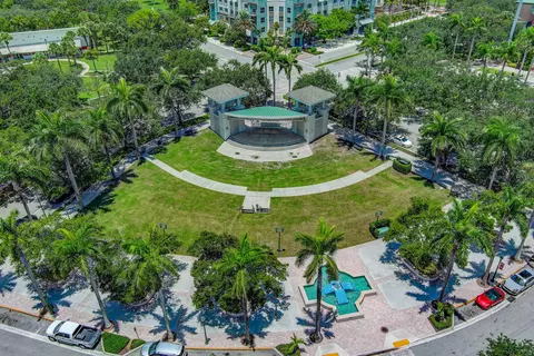 View/Area - 4345 Parkside Dr, Jupiter, FL 33458 photo 5 of 7