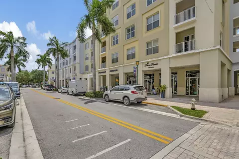 Exterior - 4345 Parkside Dr, Jupiter, FL 33458 photo 10 of 12