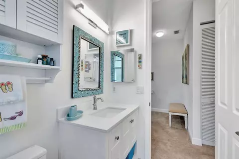 Bath - 4345 Parkside Dr, Jupiter, FL 33458 photo 7 of 7