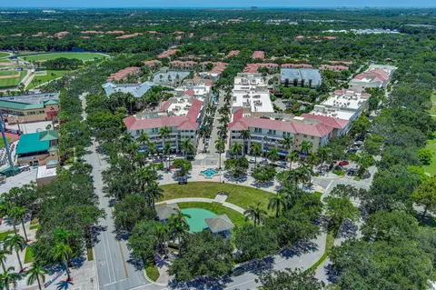 View/Area - 4345 Parkside Dr, Jupiter, FL 33458 photo 6 of 7