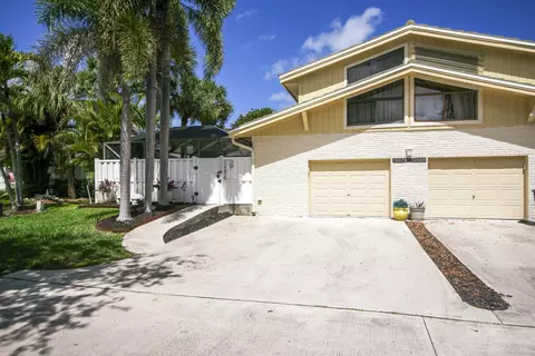12676 Woodmill Dr, Palm Beach Gardens, FL 33418