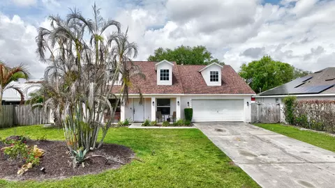 2392 SE Berkshire Blvd SE, Port Saint Lucie, FL 34952