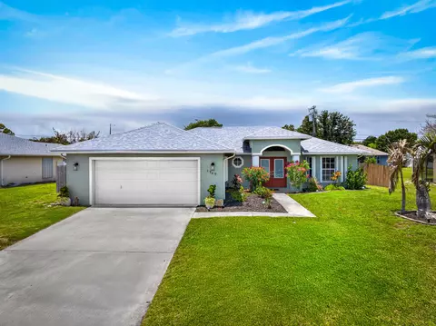 1950 SW Beard St, Port Saint Lucie, FL 34953