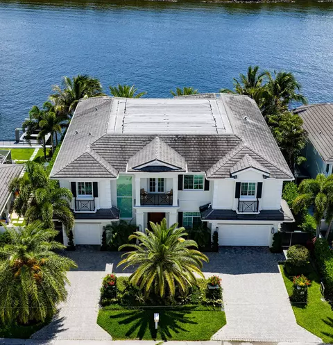 7212 NE 8th Dr, Boca Raton, FL 33487