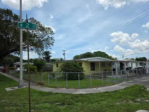 Exterior - 6495 W 2nd Ct, Hialeah, FL 33012 photo 3 of 5