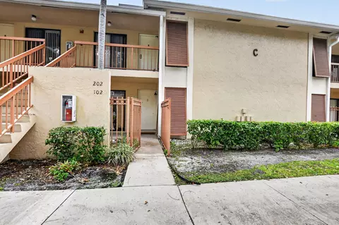3939 NE 5th Ave #C102, Boca Raton, FL 33431