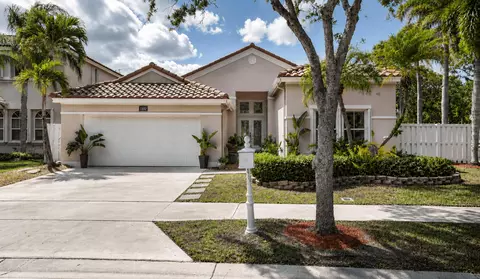 1102 Hickory Way, Weston, FL 33327