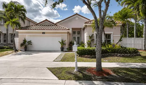 1102 Hickory Way, Weston, FL 33327