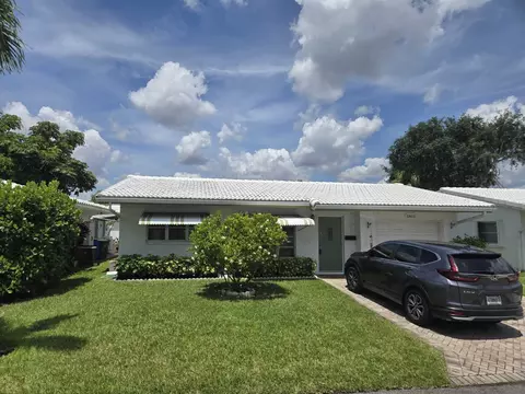 5805 NW 83rd Ave, Tamarac, FL 33321