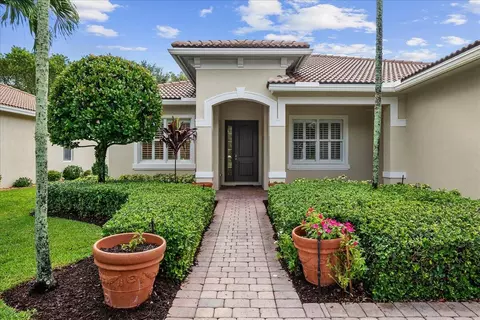 8392 Lyons Ranches Rd, Boynton Beach, FL 33472