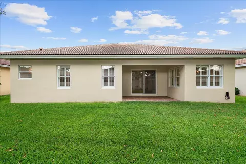 Exterior - 8392 Lyons Ranches Rd, Boynton Beach, FL 33472 photo 3 of 4