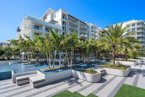 200 SE Mizner Blvd #715, Boca Raton, FL 33432