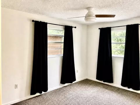 Bedroom - 7815 NW 86th Ct, Okeechobee, FL 34972 photo 2 of 5