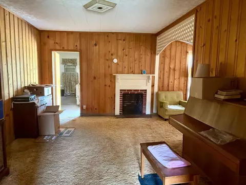 Living - 207 SE 4th St, Okeechobee, FL 34974 photo 1 of 1