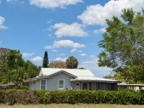 207 SE 4th St, Okeechobee, FL 34974