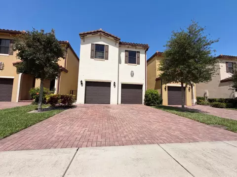 5213 NW 50th Ter, Tamarac, FL 33319